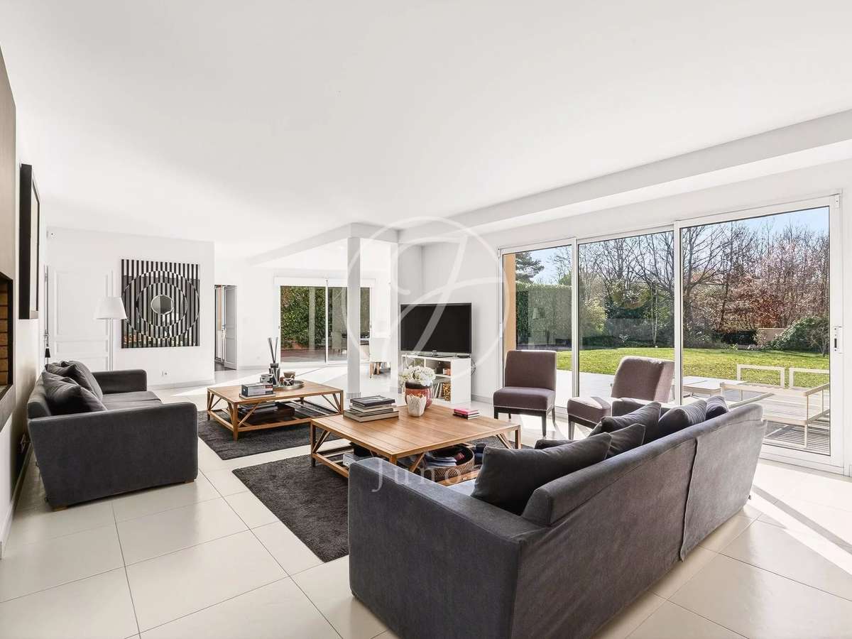 House La Celle-Saint-Cloud