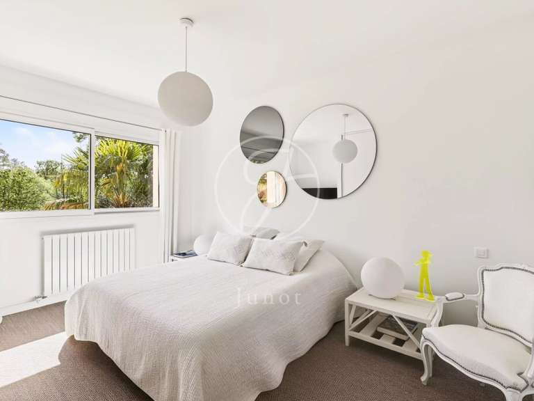 Maison La Celle-Saint-Cloud - 5 chambres - 465m²