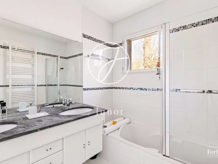 Maison La Celle-Saint-Cloud - 5 chambres - 465m²