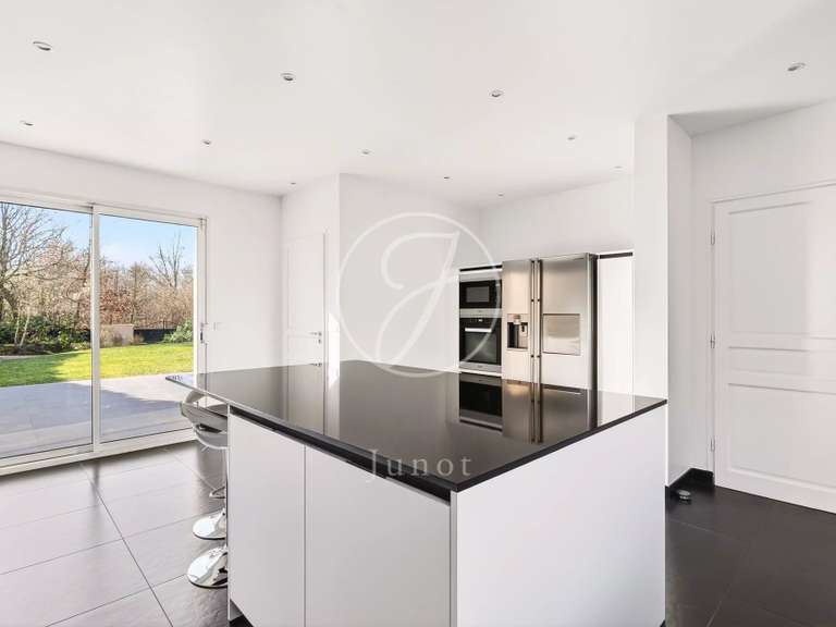 Maison La Celle-Saint-Cloud - 5 chambres - 465m²
