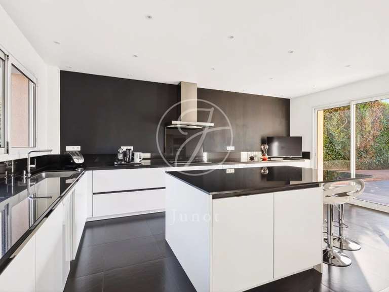 Maison La Celle-Saint-Cloud - 5 chambres - 465m²