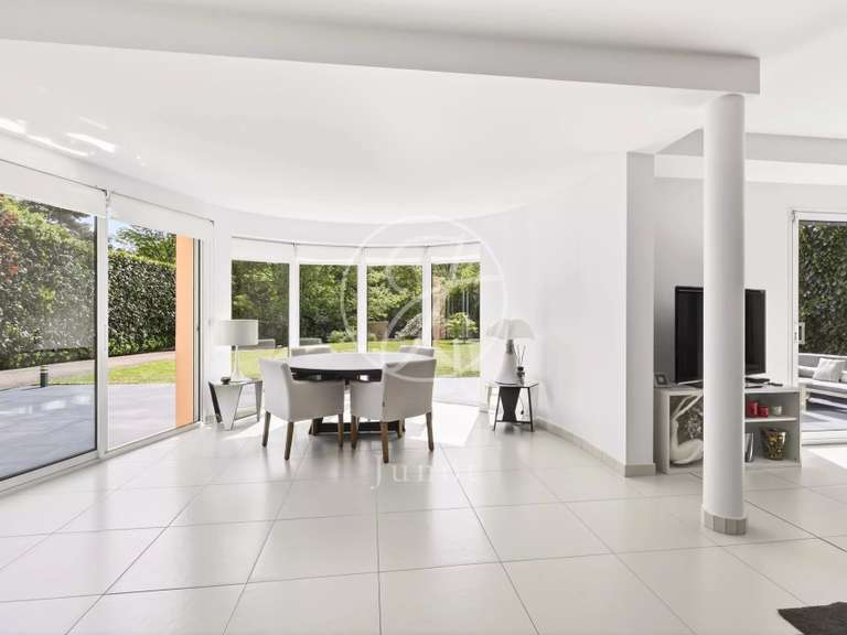 Maison La Celle-Saint-Cloud - 5 chambres - 465m²