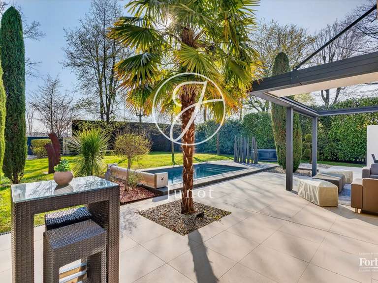 Maison La Celle-Saint-Cloud - 4 chambres - 312m²