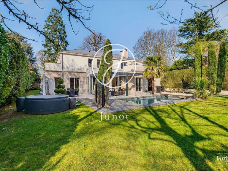 Maison La Celle-Saint-Cloud - 4 chambres - 312m²