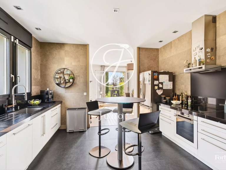 Maison La Celle-Saint-Cloud - 4 chambres - 312m²