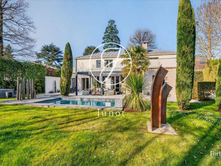 Maison La Celle-Saint-Cloud - 4 chambres - 312m²