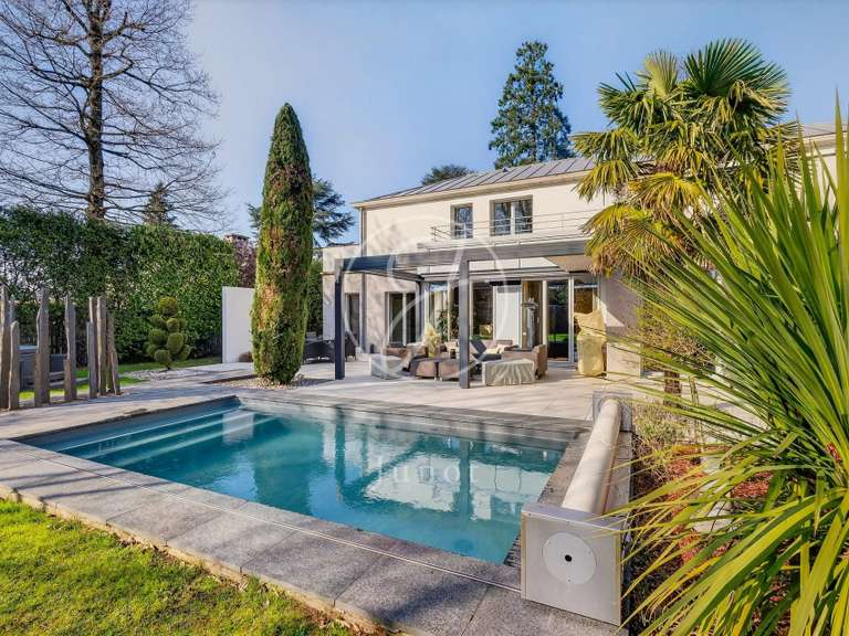 Maison La Celle-Saint-Cloud - 4 chambres - 312m²