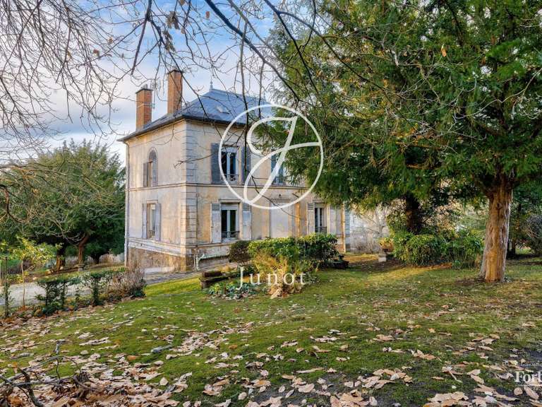 Maison La Celle-Saint-Cloud - 7 chambres - 271m²