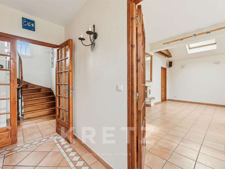 Maison La Celle-Saint-Cloud - 6 chambres - 290m²