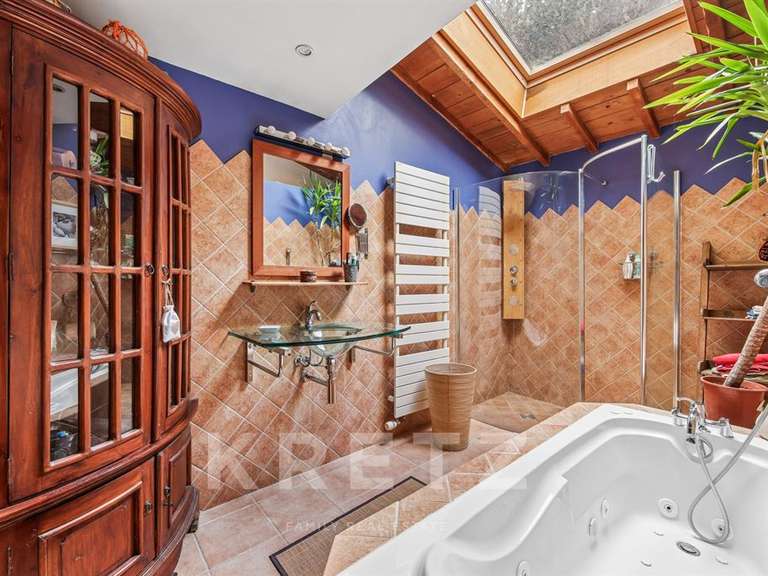 Maison La Celle-Saint-Cloud - 6 chambres - 290m²