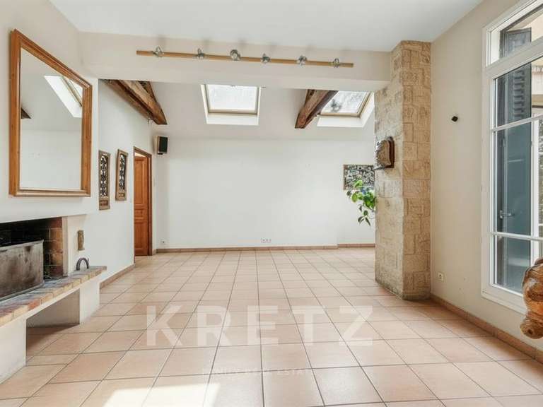 Maison La Celle-Saint-Cloud - 6 chambres - 290m²