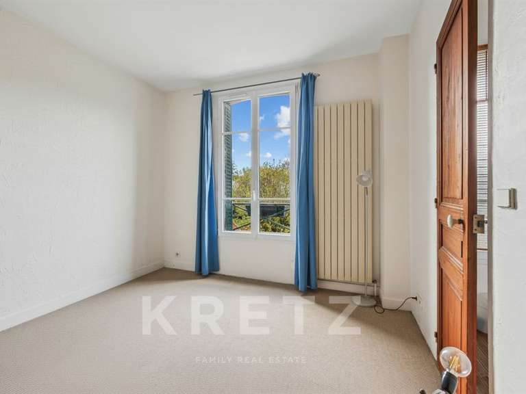 House La Celle-Saint-Cloud - 6 bedrooms - 215m²