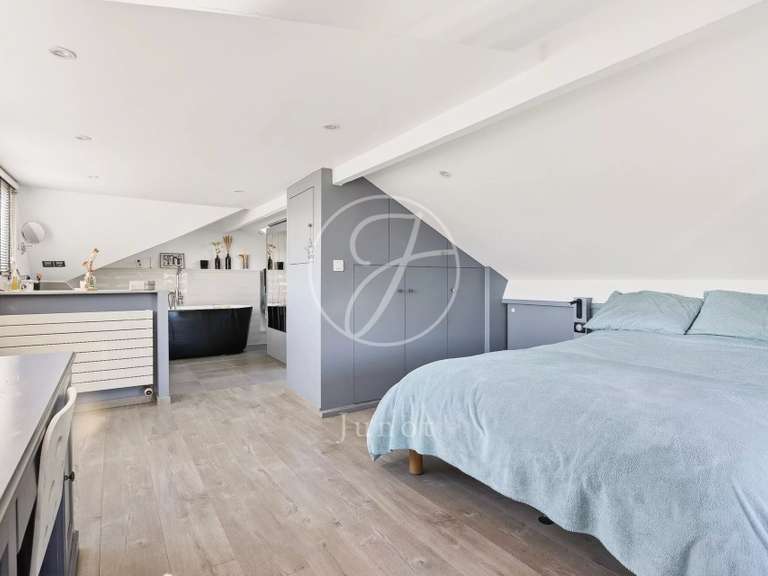 Maison La Celle-Saint-Cloud - 5 chambres - 275m²