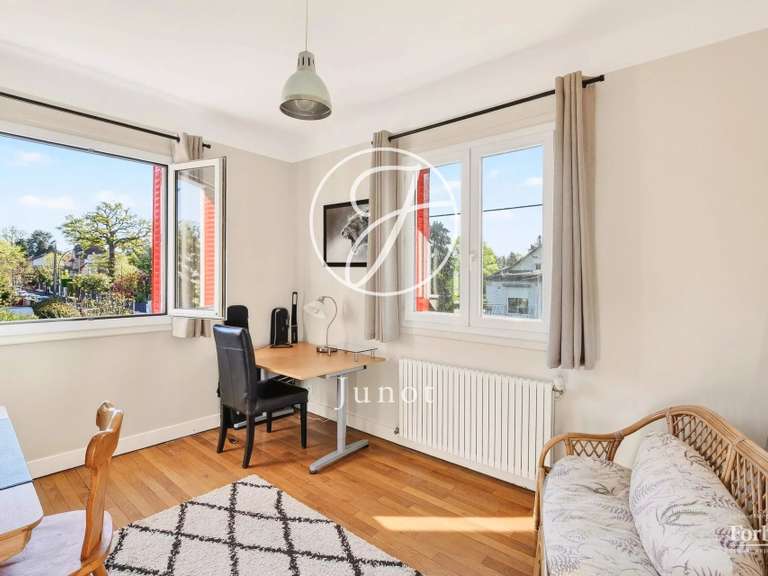 Maison La Celle-Saint-Cloud - 5 chambres - 275m²