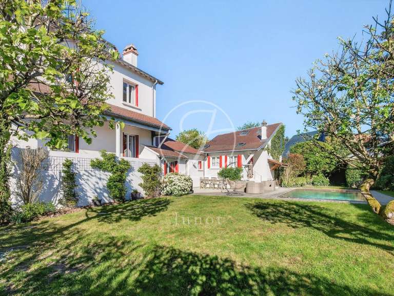 Maison La Celle-Saint-Cloud - 5 chambres - 275m²