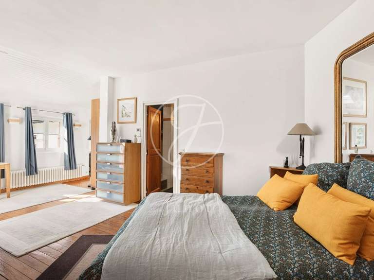 Maison La Celle-Saint-Cloud - 5 chambres - 275m²