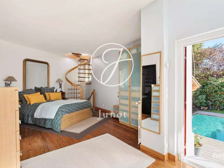 Maison La Celle-Saint-Cloud - 5 chambres - 275m²