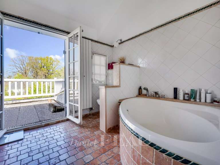 Maison La Celle-Saint-Cloud - 4 chambres - 300m²