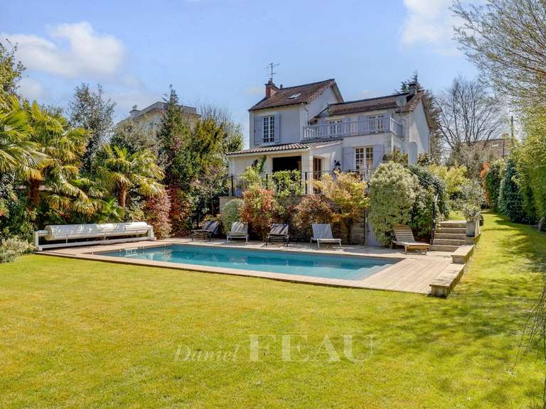 Maison La Celle-Saint-Cloud - 4 chambres - 300m²