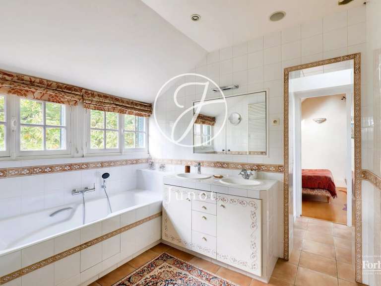 Maison La Celle-Saint-Cloud - 6 chambres - 338m²