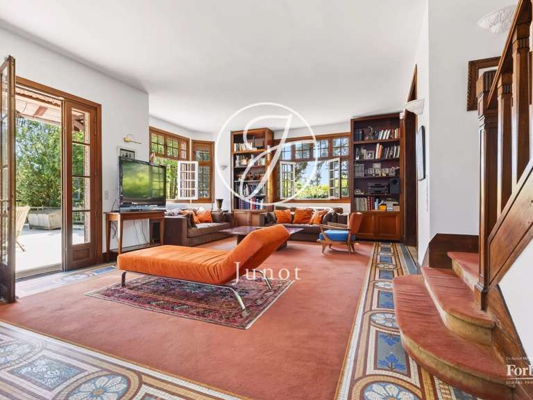 Maison La Celle-Saint-Cloud - 6 chambres - 338m²