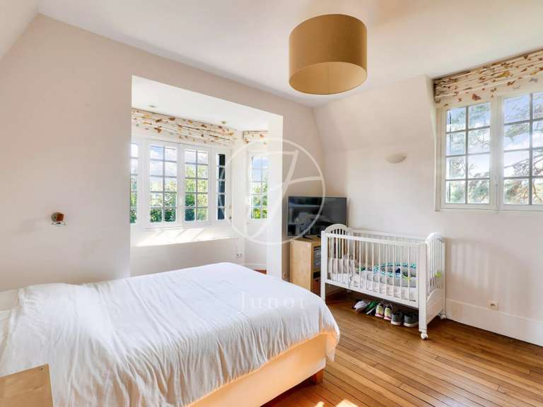 Maison La Celle-Saint-Cloud - 6 chambres - 337m²