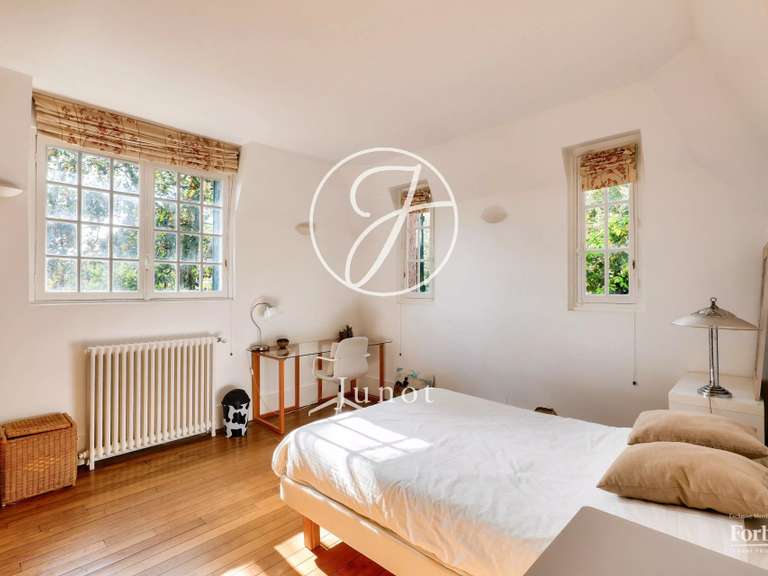 Maison La Celle-Saint-Cloud - 6 chambres - 338m²