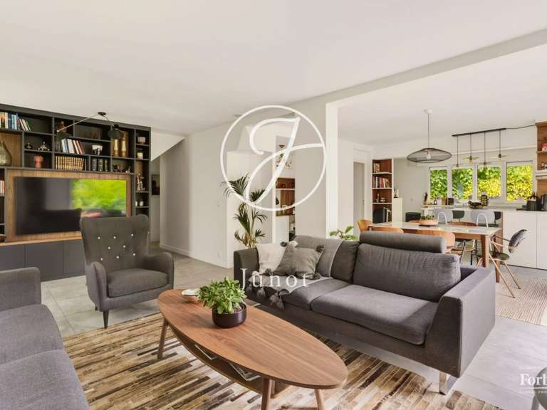 Maison La Celle-Saint-Cloud - 6 chambres - 205m²