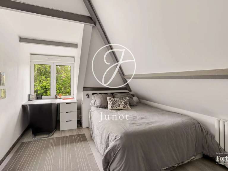 Maison La Celle-Saint-Cloud - 6 chambres - 205m²
