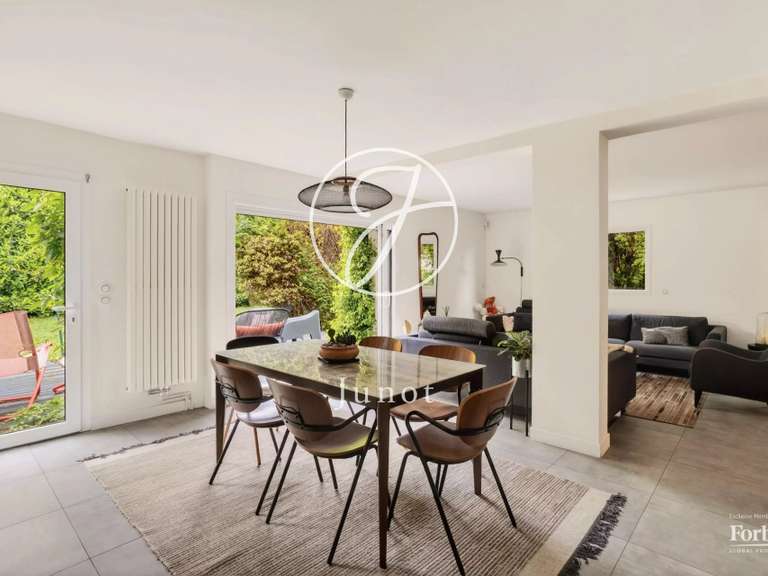 Maison La Celle-Saint-Cloud - 6 chambres - 205m²