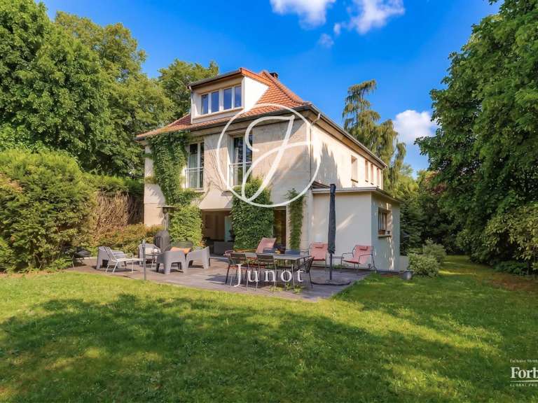 Maison La Celle-Saint-Cloud - 6 chambres - 205m²