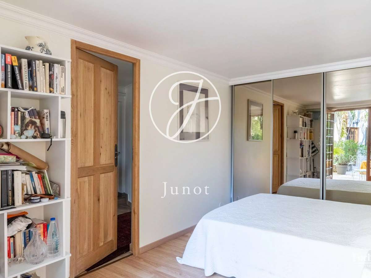 House La Celle-Saint-Cloud