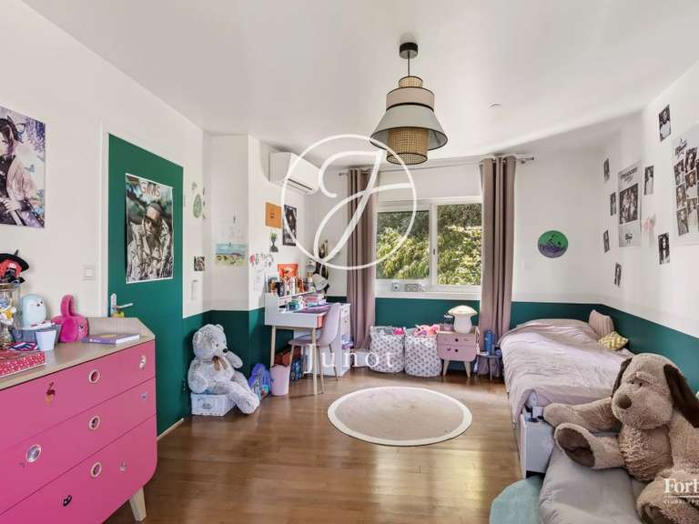 House La Celle-Saint-Cloud - 4 bedrooms - 441m²