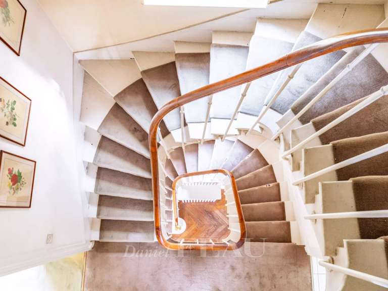Maison La Celle-Saint-Cloud - 6 chambres - 301m²