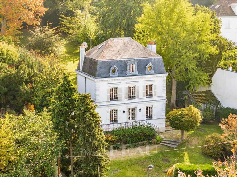 Maison La Celle-Saint-Cloud - 6 chambres - 301m²
