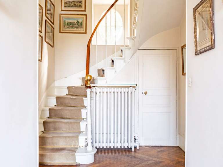 Maison La Celle-Saint-Cloud - 6 chambres - 301m²