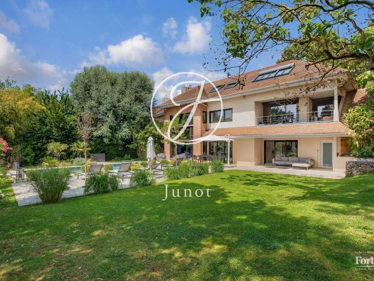 Maison La Celle-Saint-Cloud - 4 chambres - 441m²