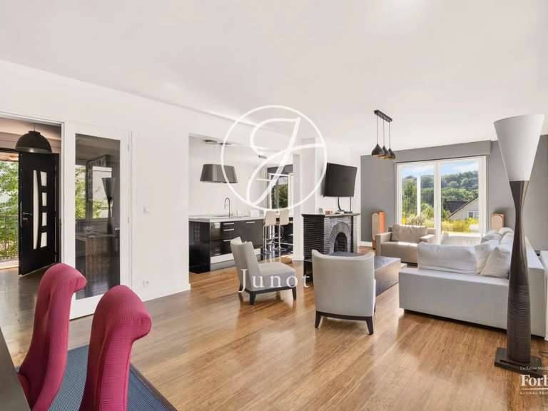 Maison La Celle-Saint-Cloud - 5 chambres - 268m²