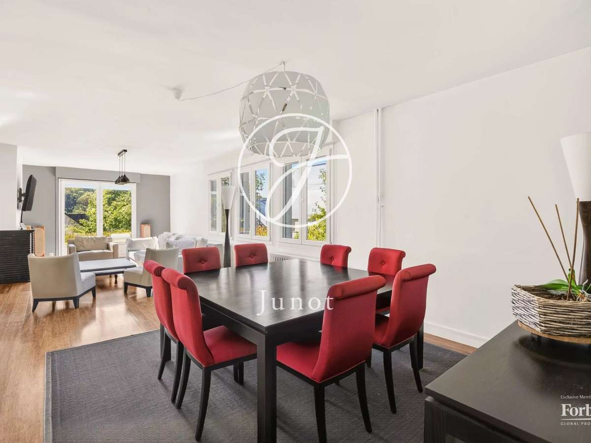 House La Celle-Saint-Cloud