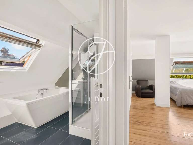 Maison La Celle-Saint-Cloud - 5 chambres - 268m²