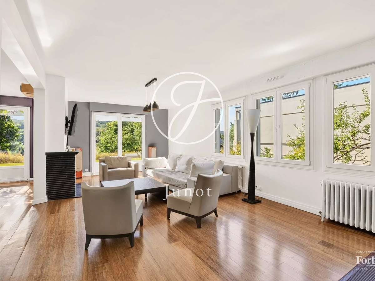 House La Celle-Saint-Cloud