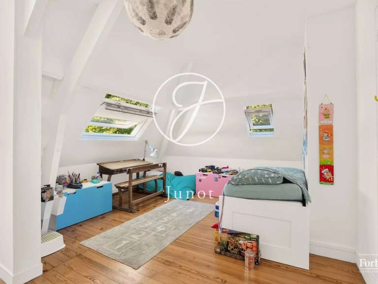 Maison La Celle-Saint-Cloud - 5 chambres - 268m²
