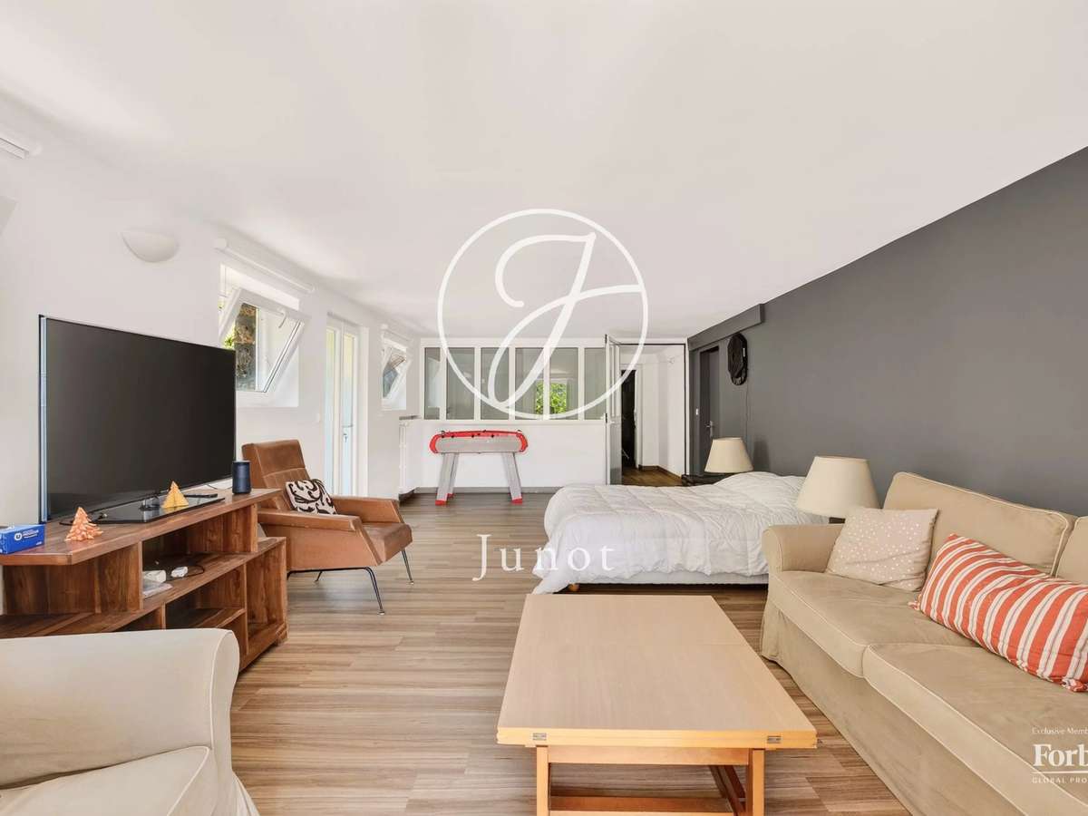 House La Celle-Saint-Cloud