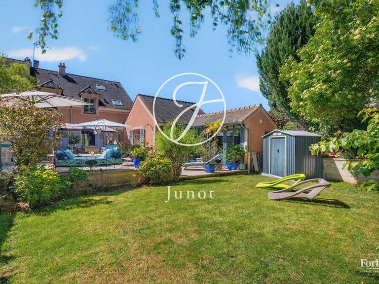 Maison La Celle-Saint-Cloud - 5 chambres - 208m²