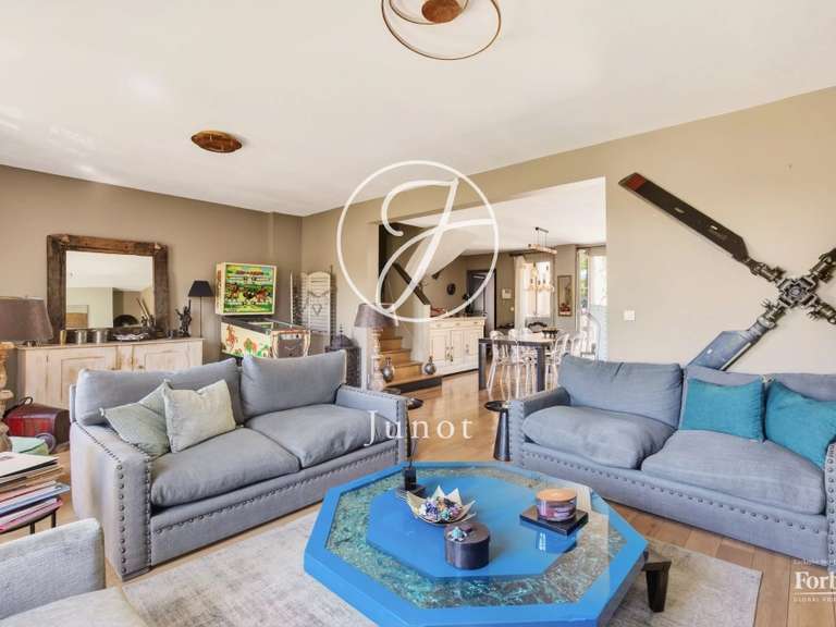 Maison La Celle-Saint-Cloud - 5 chambres - 208m²