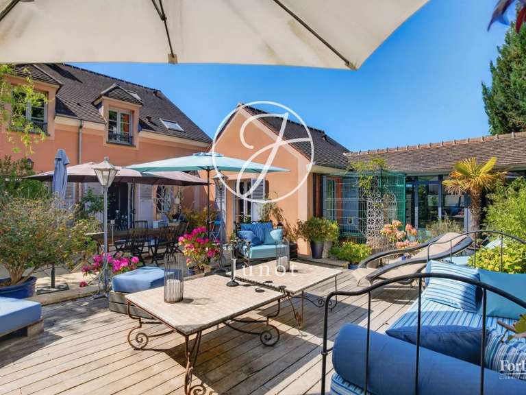 Maison La Celle-Saint-Cloud - 5 chambres - 208m²