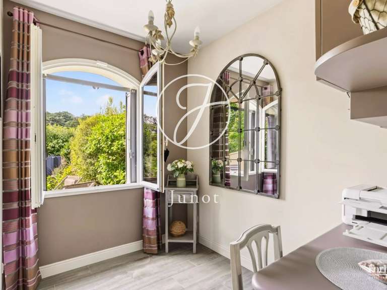 Maison La Celle-Saint-Cloud - 4 chambres - 190m²