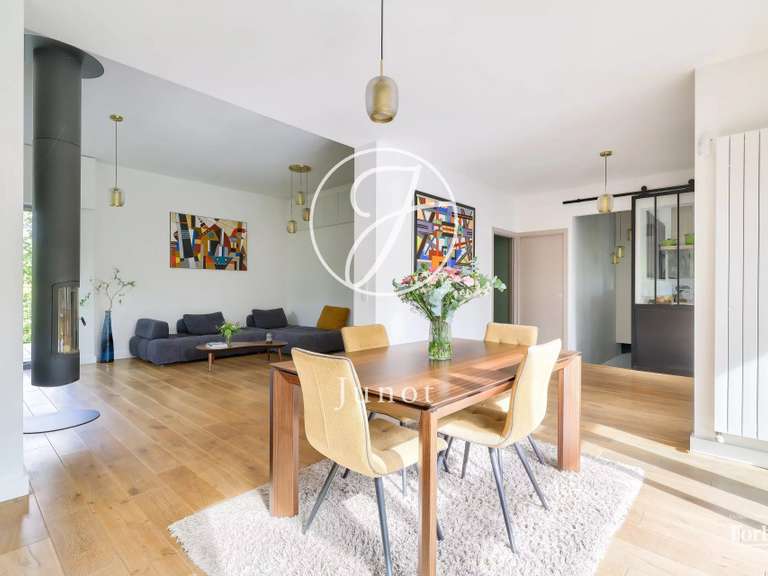 Maison La Celle-Saint-Cloud - 5 chambres - 240m²