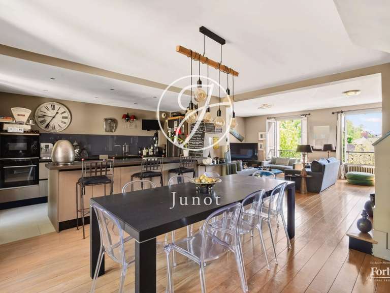 Maison La Celle-Saint-Cloud - 5 chambres - 208m²
