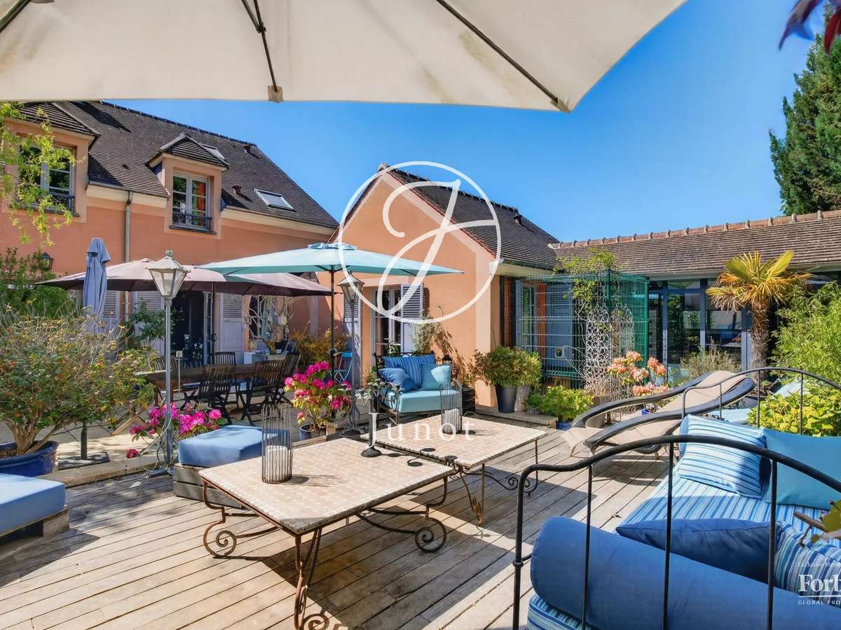 House La Celle-Saint-Cloud